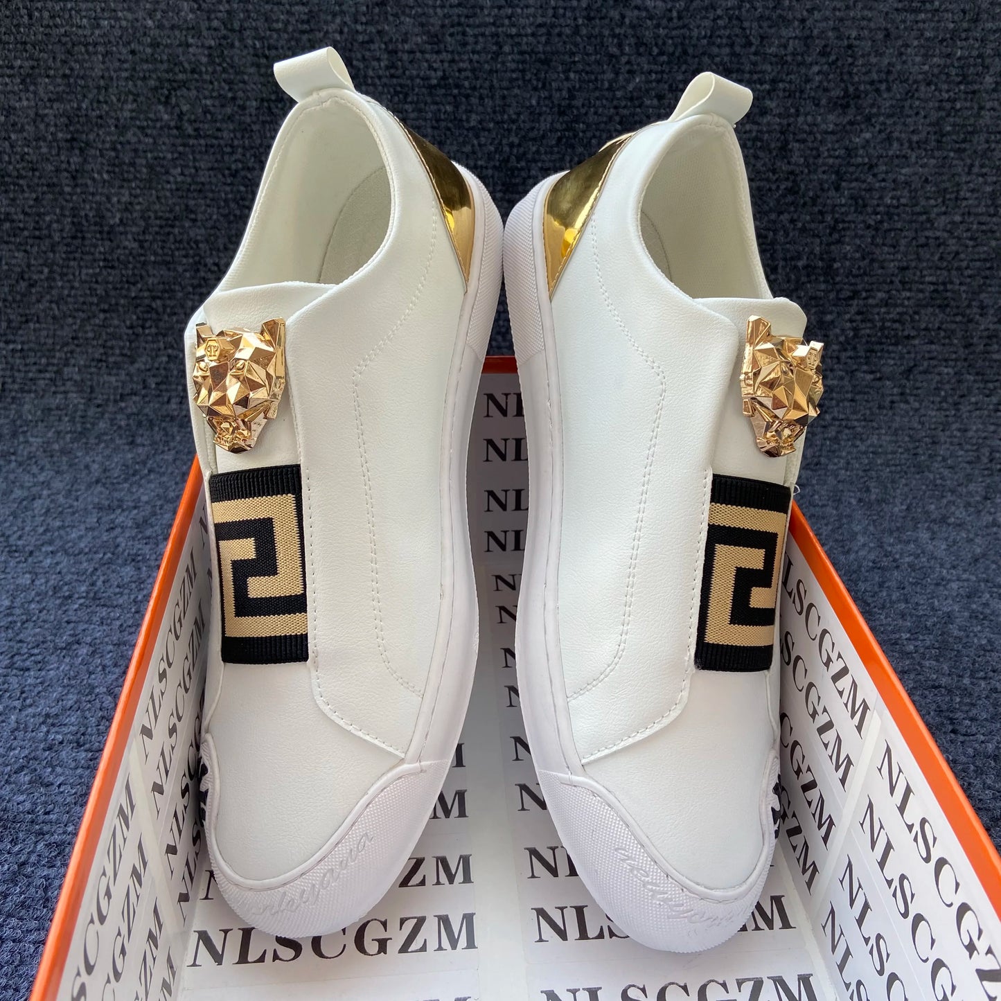 Original shoe brand Lion head casual shoes for man luxury loafers designer shoes casual sneakers for man flats black white