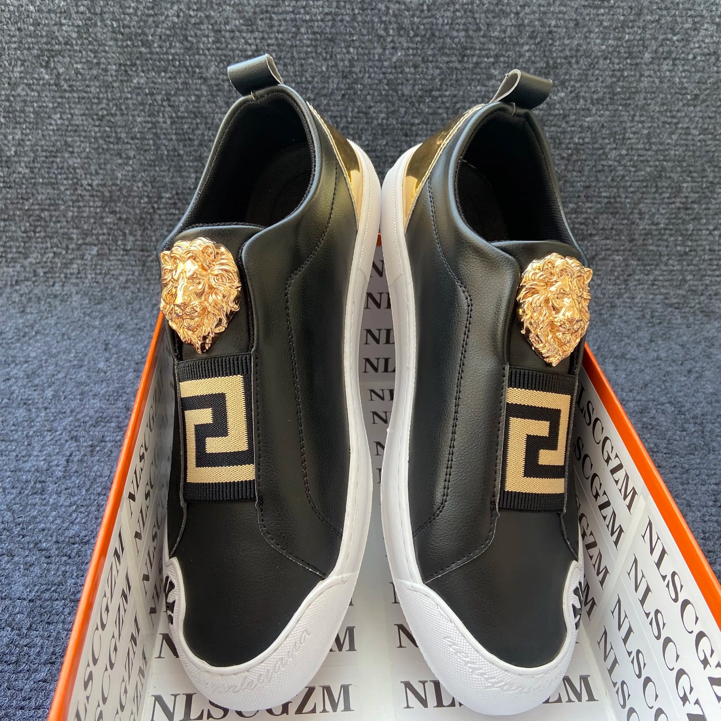 Original shoe brand Lion head casual shoes for man luxury loafers designer shoes casual sneakers for man flats black white